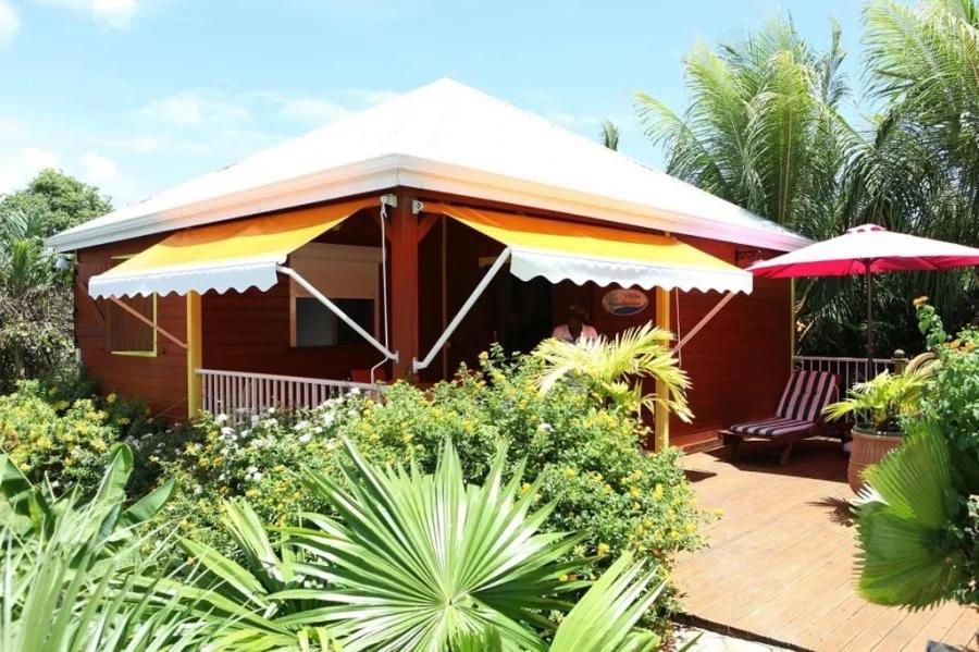 La Baie Des Bambous Villa Le Moule Luaran gambar
